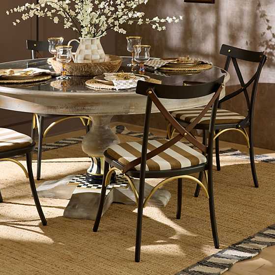 Jute Scalloped Black and White 8' x 10' Rug