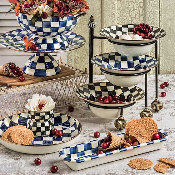 Courtly Check Serving Bowl