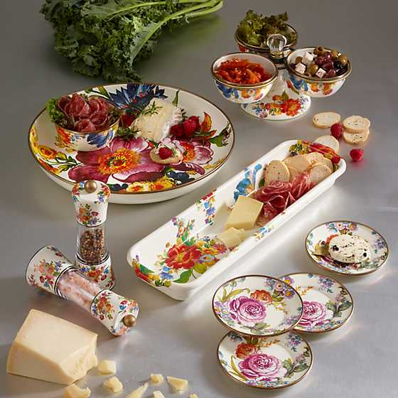 White Flower Market Pinch Bowl