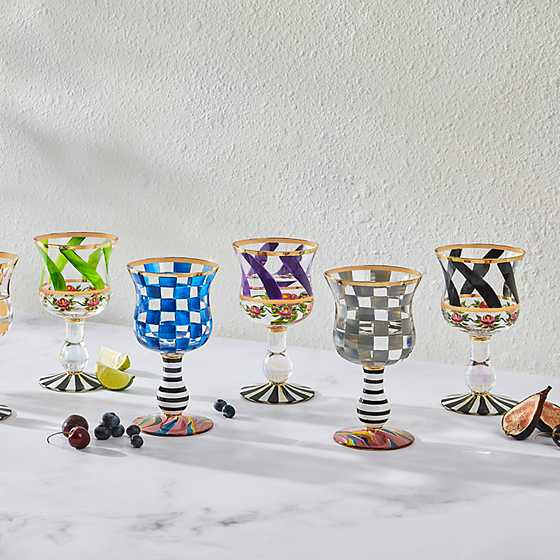 Maypole Wine Glass Black
