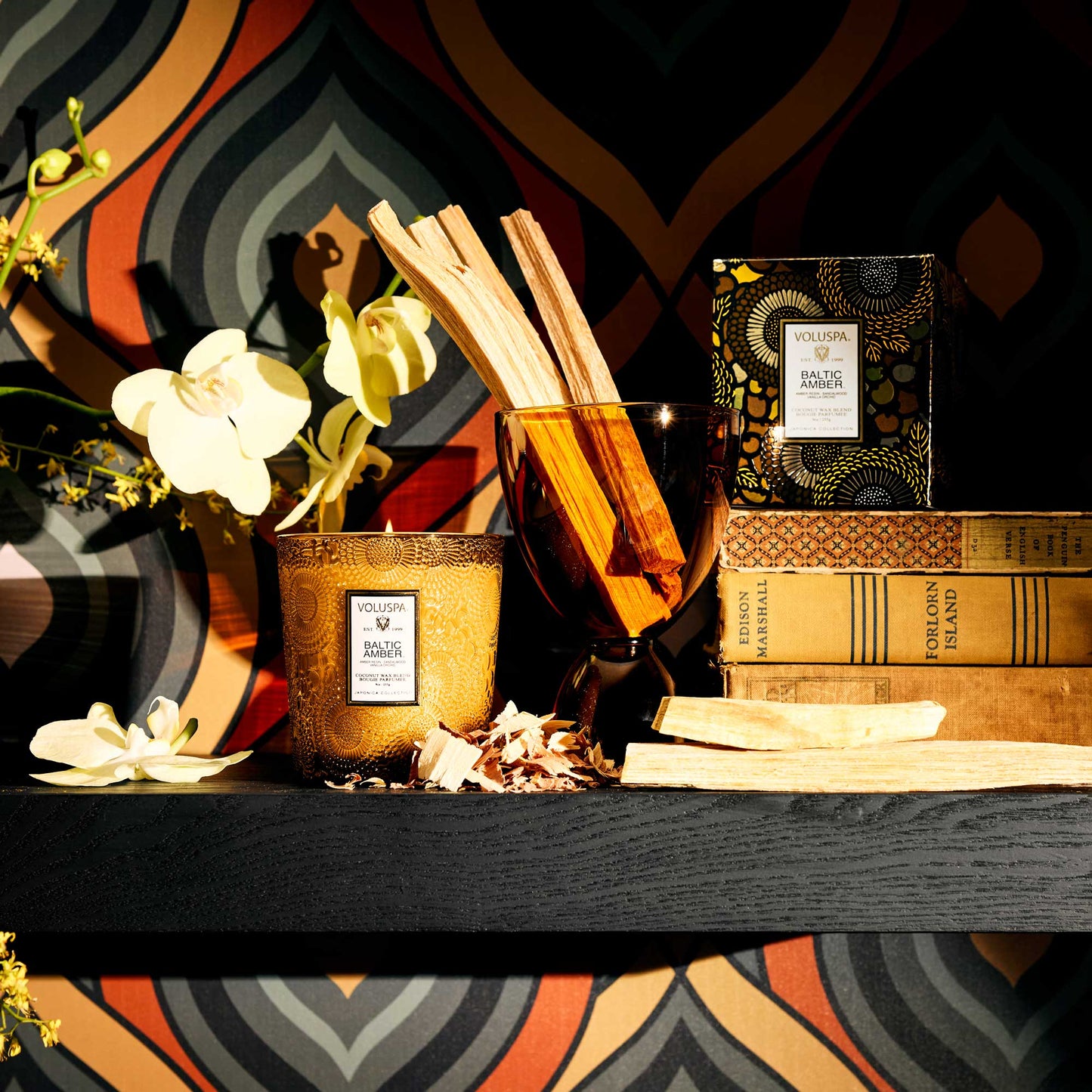 Baltic Amber 9oz Classic Candle