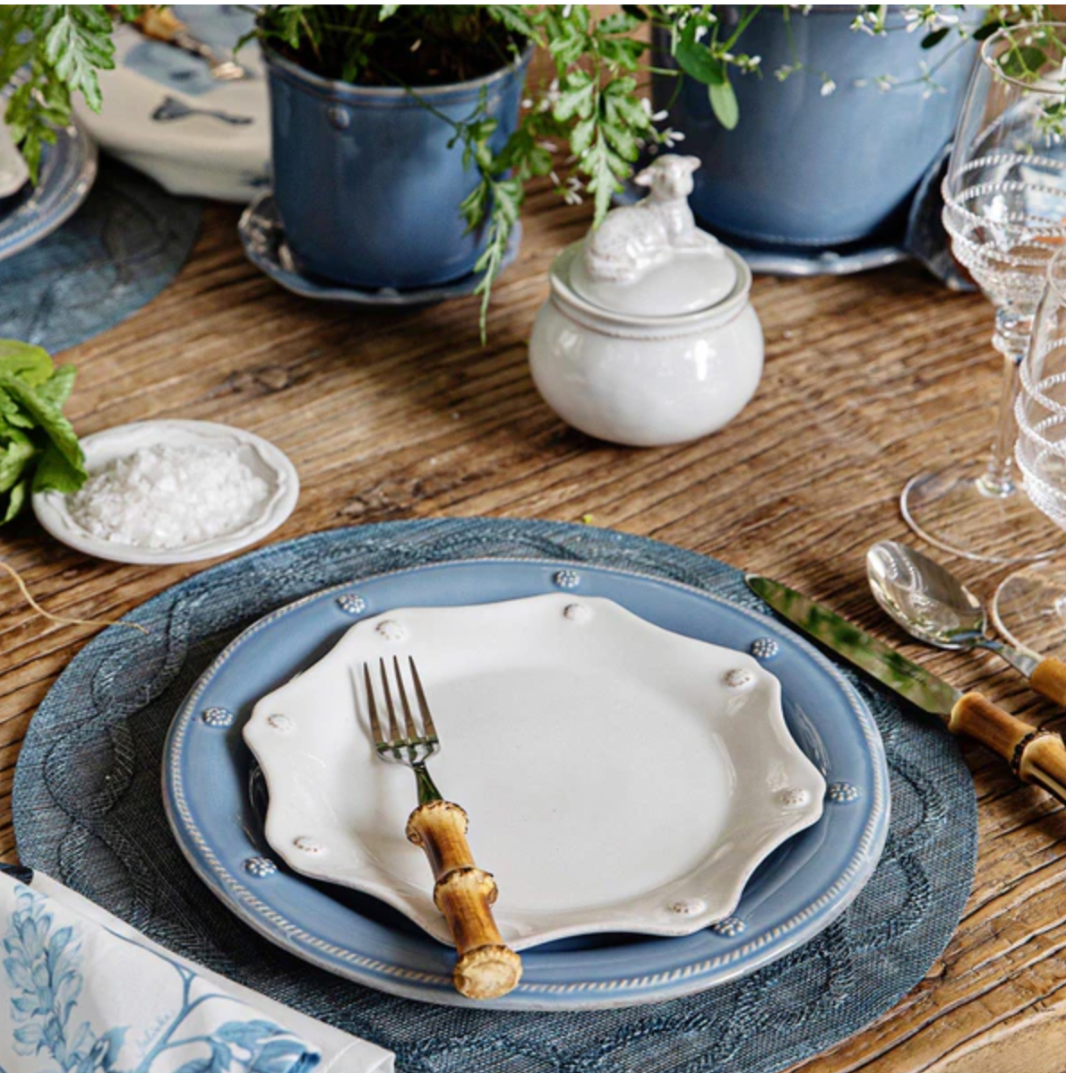 Berry & Thread Scallop Salad Plate - Whitewash