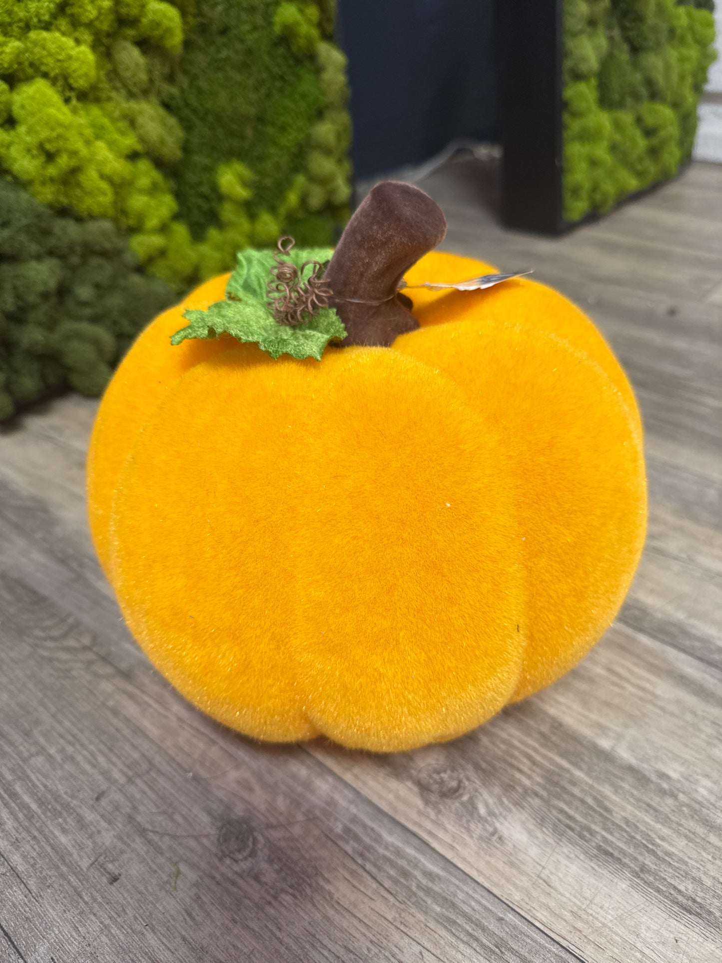 Flocked Pumpkin w/ Leaves Small