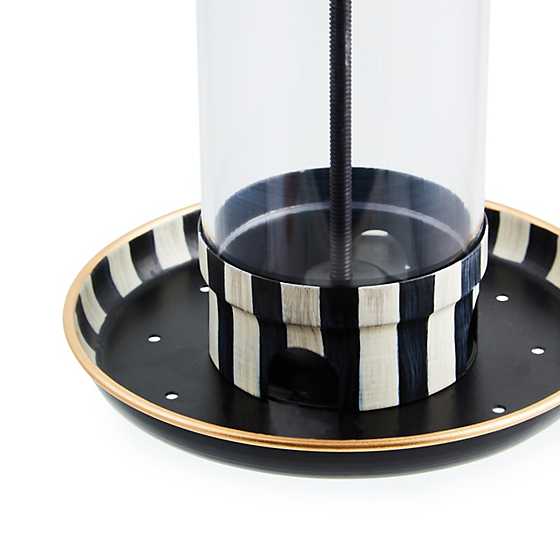 Courtly Bird Feeder