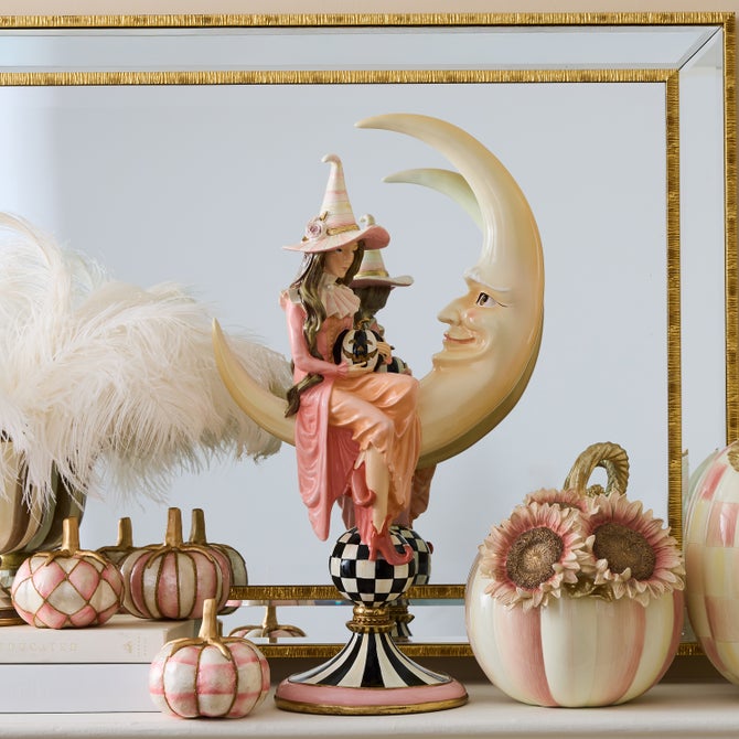 Hocus Pocus Witch on Moon Figurine - Thumbnail 3