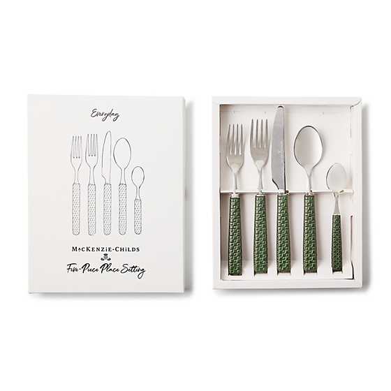 Everyday Green 5-Piece Place Setting