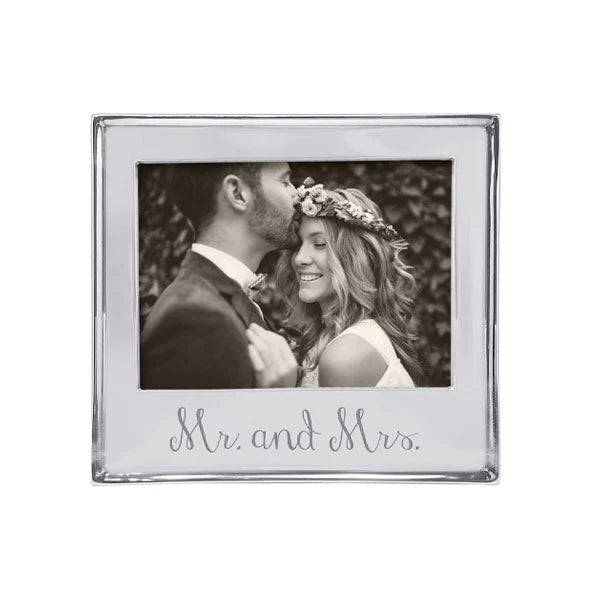 MR. & MRS. Signature 5x7 Frame