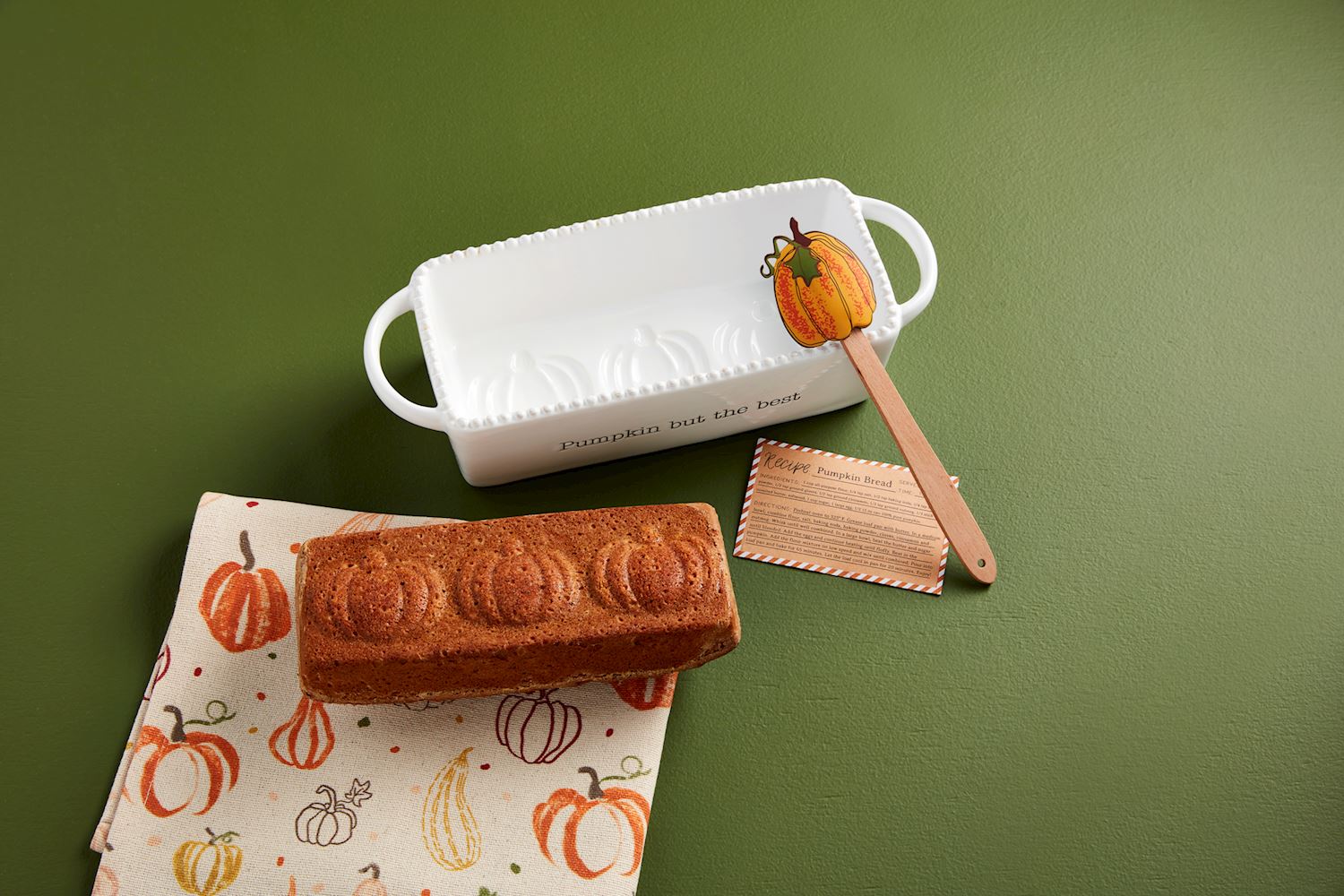 Pumpkin Bread Baker And Towel Set - Thumbnail 2