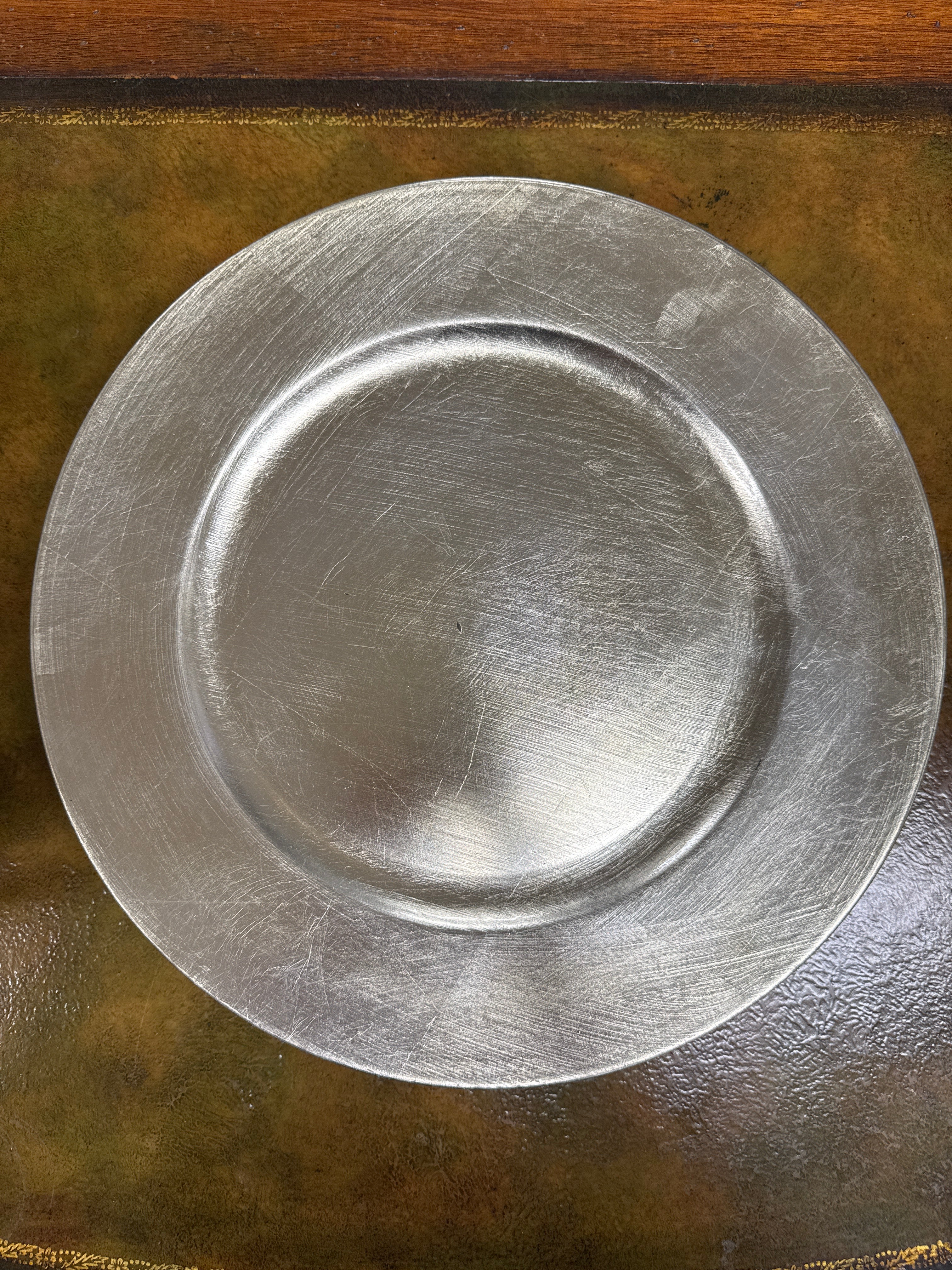 Platinum Classic Charger Plate