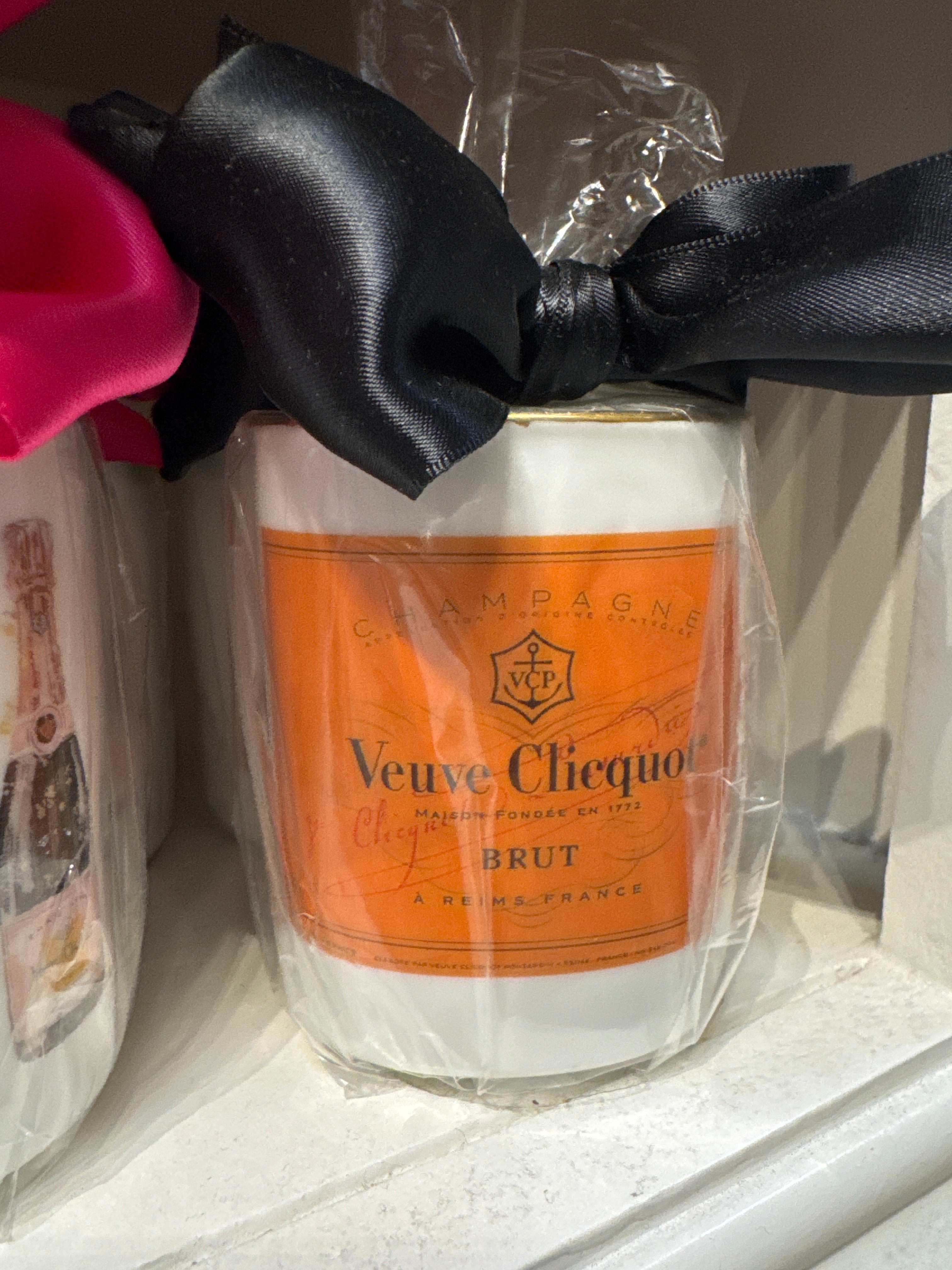 Pencil Cup Candle Veuve Brut