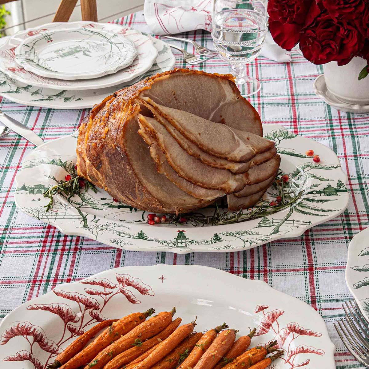 Winter Frolic 18" Platter - Evergreen