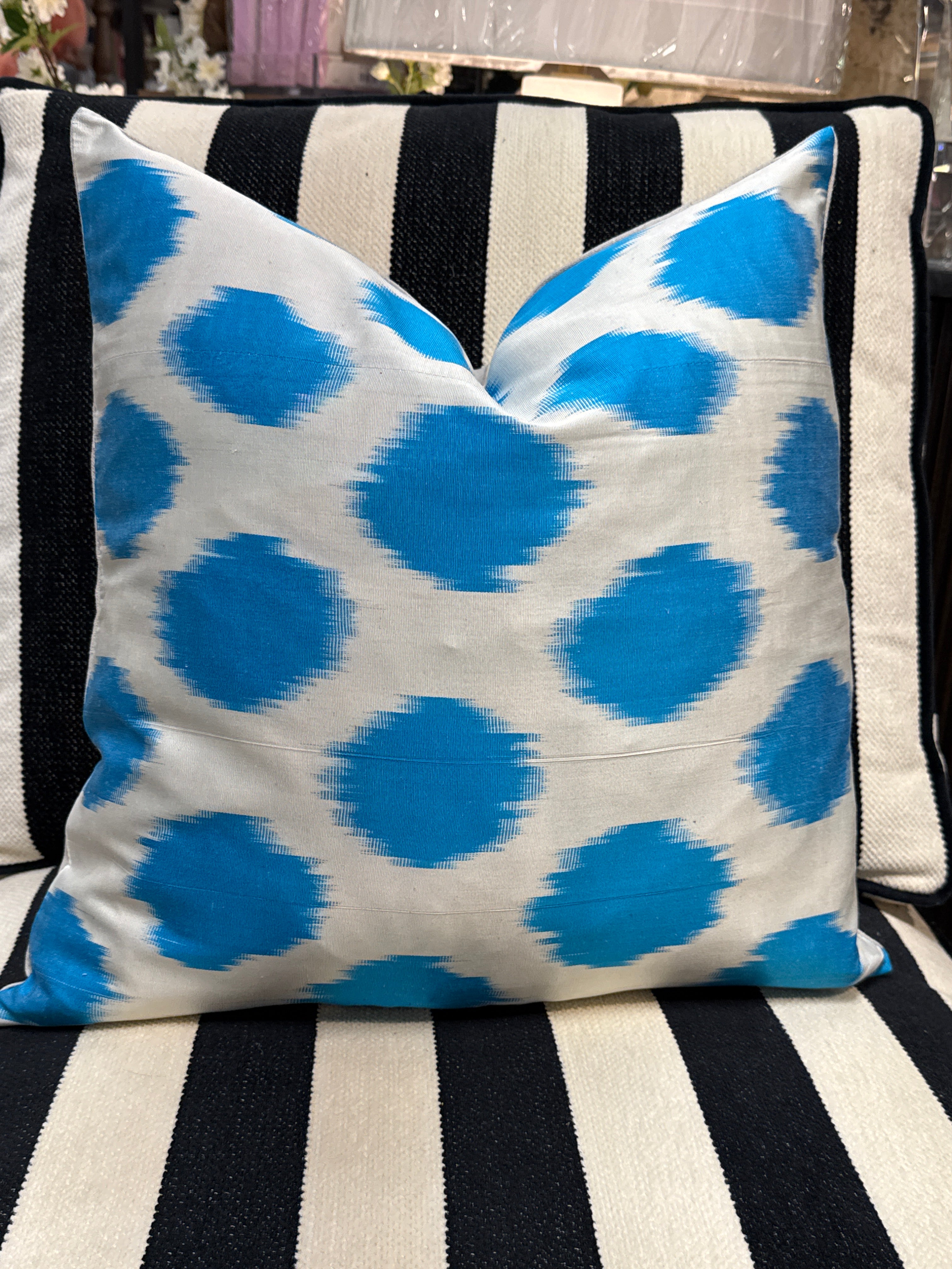 White w/ Turquoise Dots Pillow 20x20