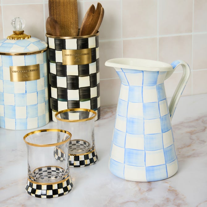 Sky Check Medium Practical Pitcher