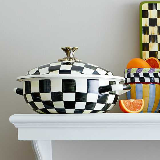 Courtly Check Medium Casserbole