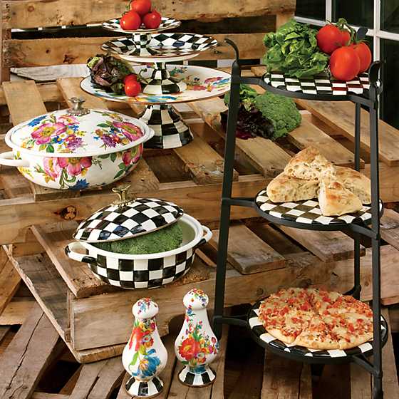 Courtly Check Medium Casserbole