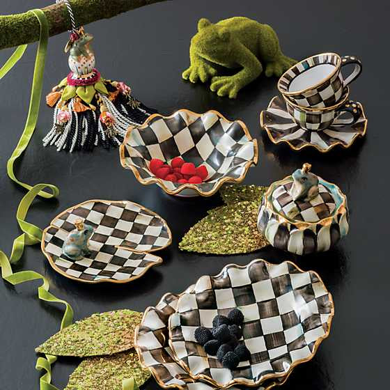 Courtly Check Ceramic Fluted Breakfast Bowl - Thumbnail 5