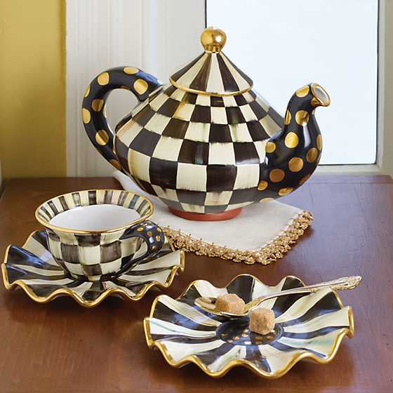 Courtly Check Ceramic Teapot