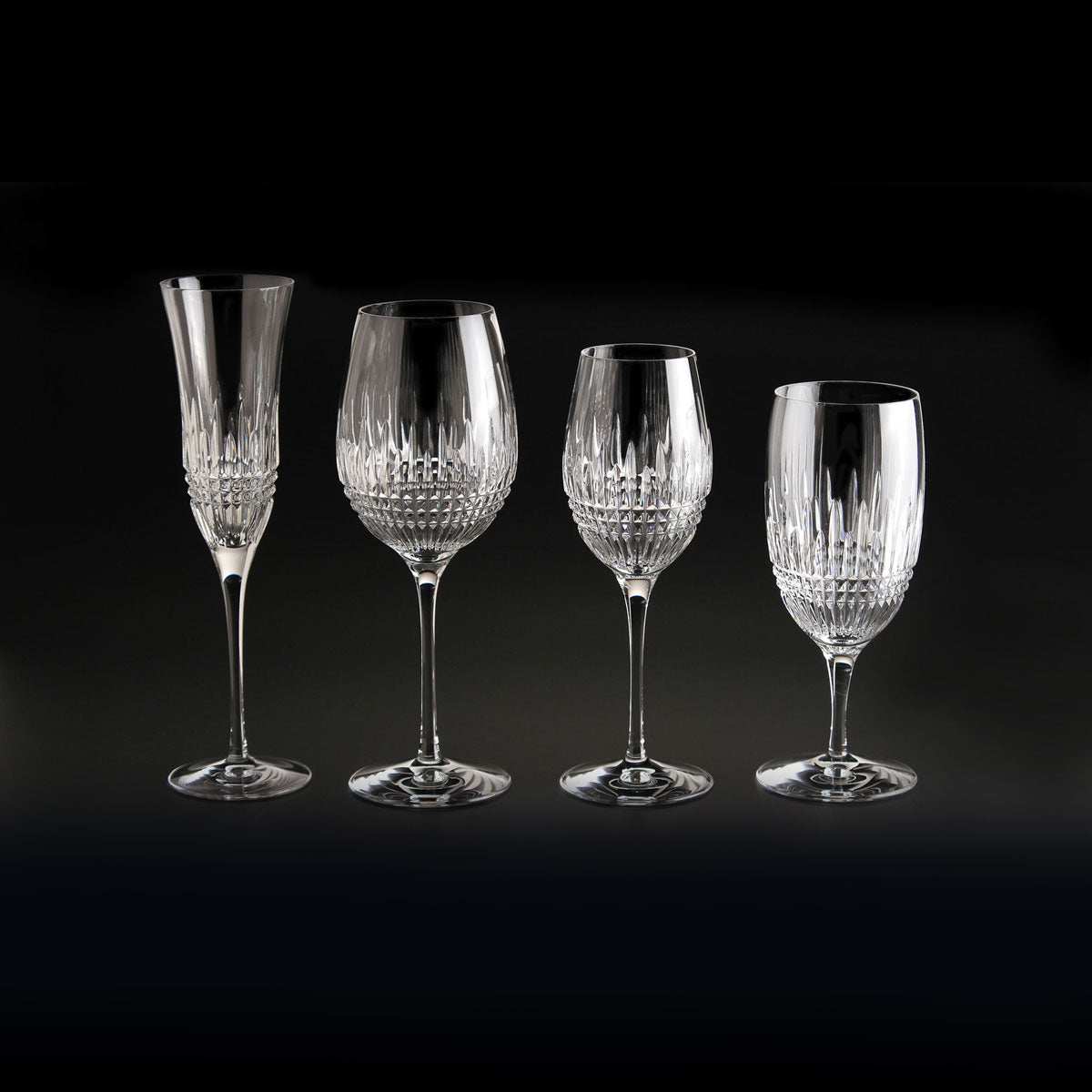 Lismore Diamond Essence Goblet