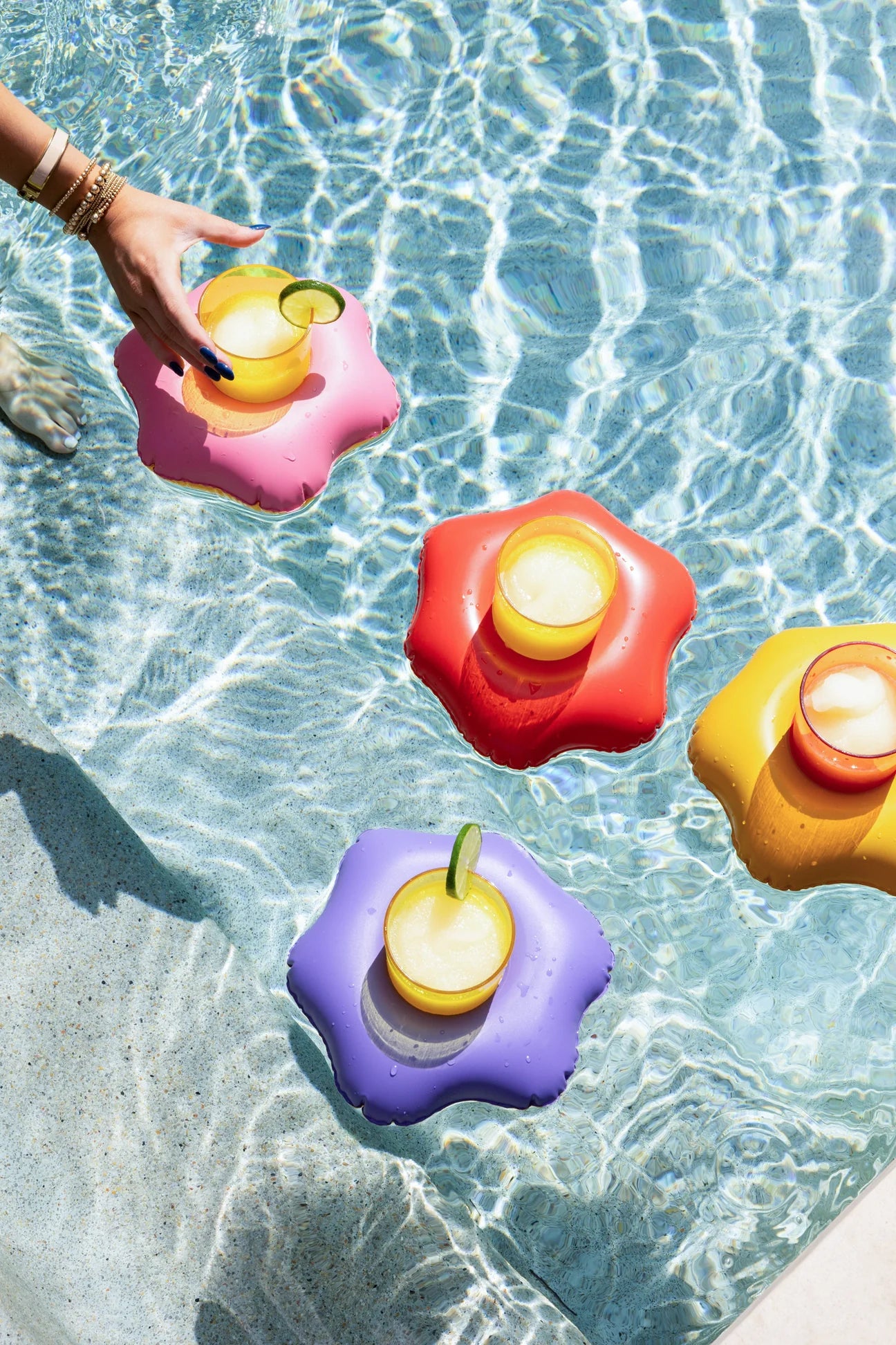 Fiesta Floral Drink Holder Float Set