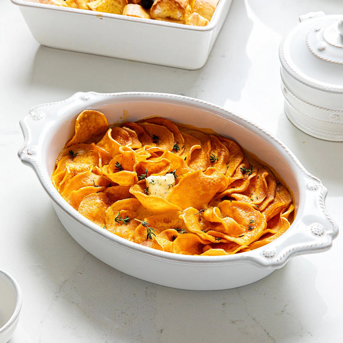 Berry & Thread 13" Oval Baker - Whitewash