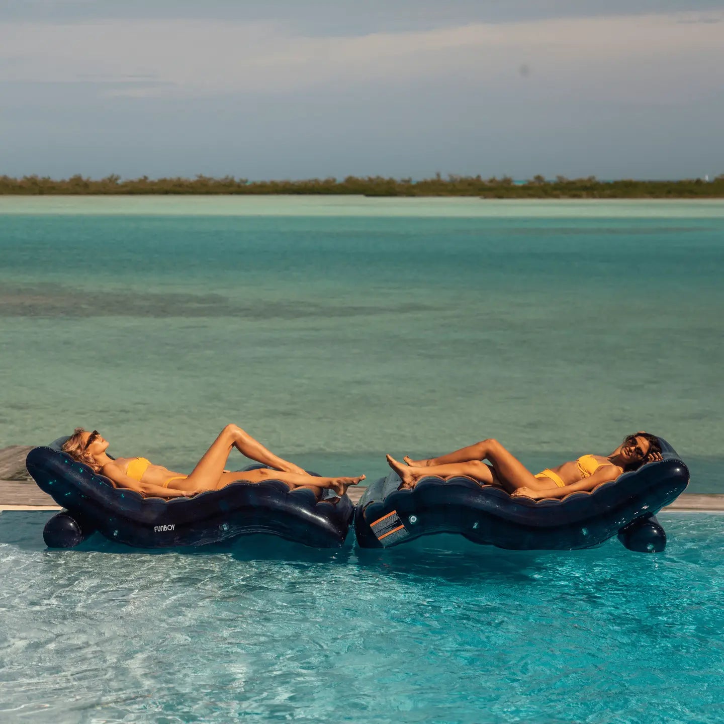 Clear Navy Chaise Lounger