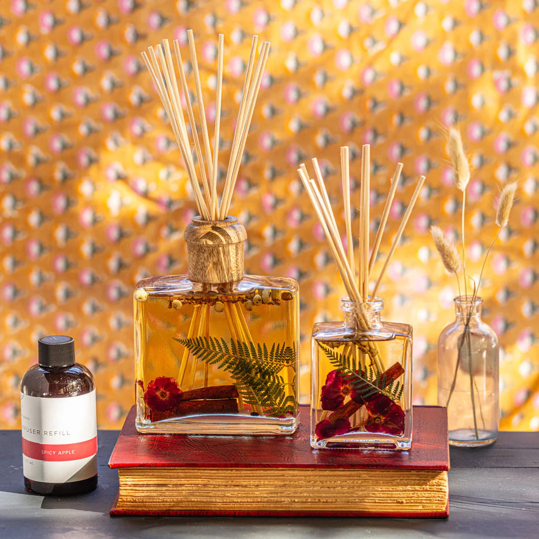 Spicy Apple 4oz Botanical Diffuser