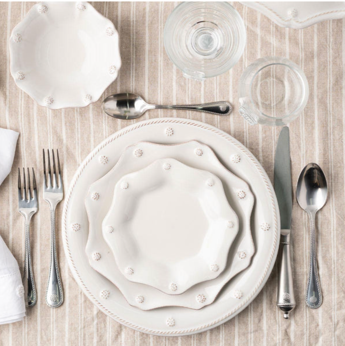 Berry & Thread Dinner Plate - Whitewash