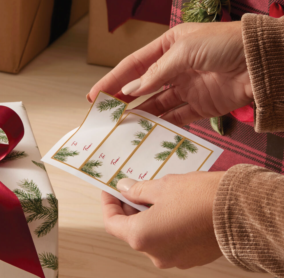 Frasier Fir Fragranced Adhesive Gift Tags