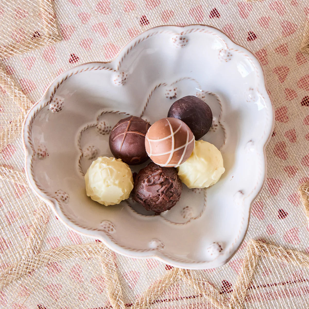 Berry & Thread  6.5" Heart Bowl - Whitewash