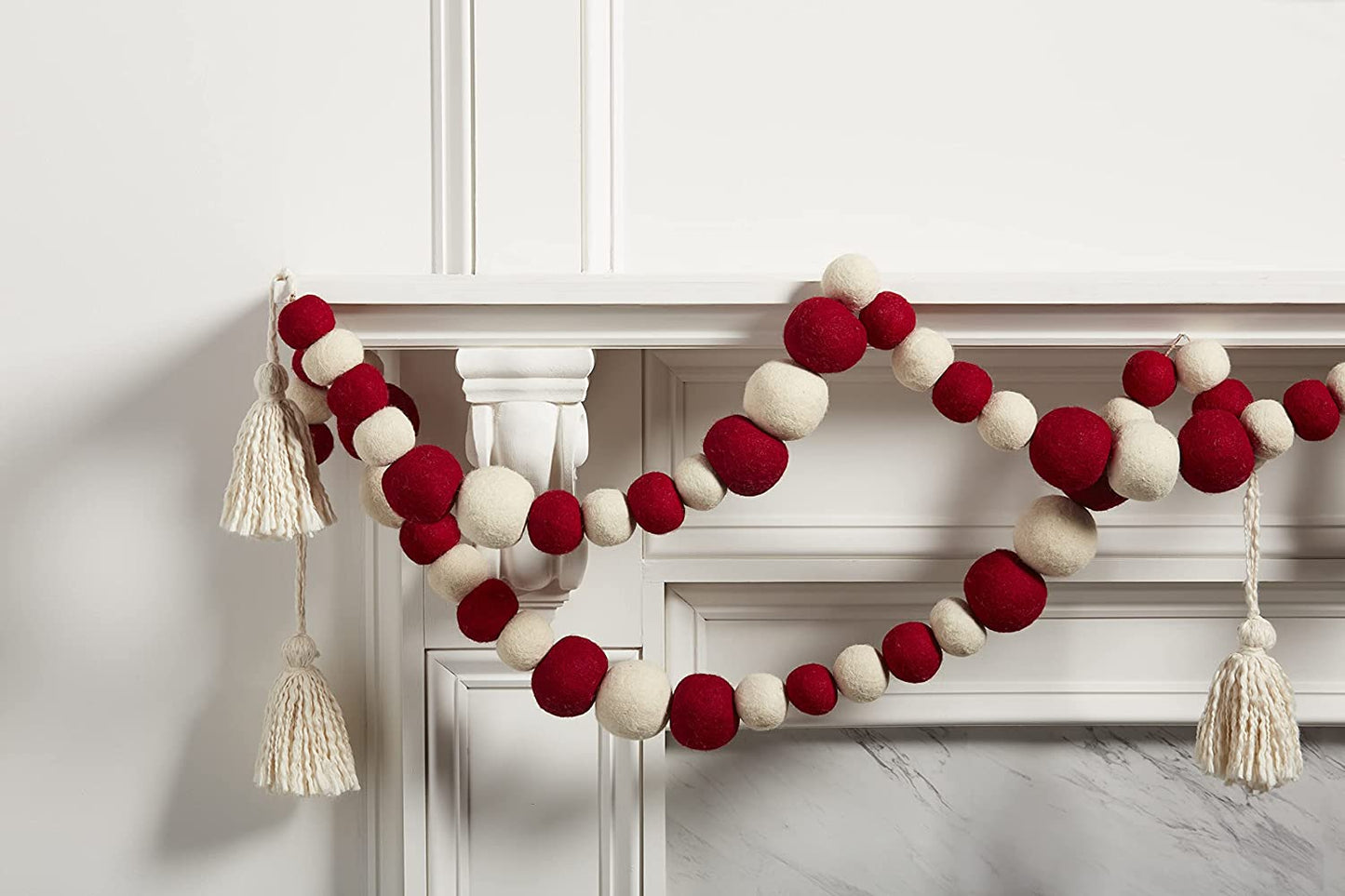 Red & White Pom Tassel Garland