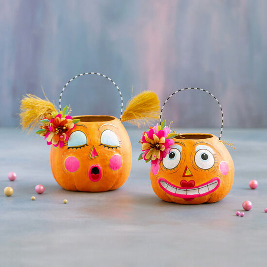 Bumpkin Betty Bucket