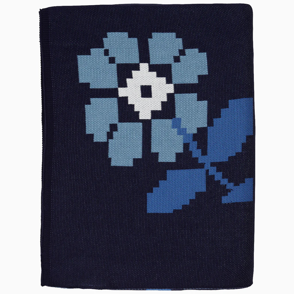 Banhi Lapis Throw